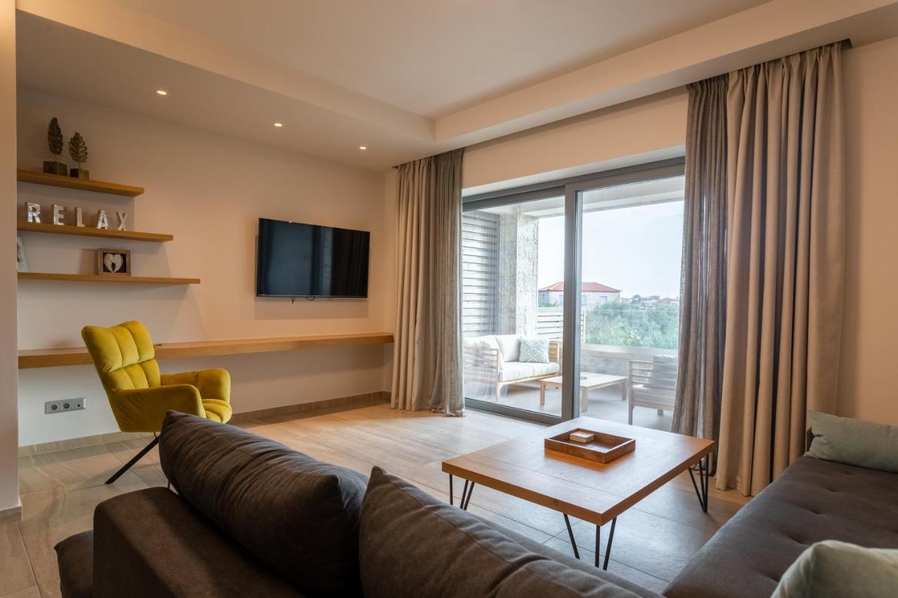 Linari Villas Stoúpa エクステリア 写真